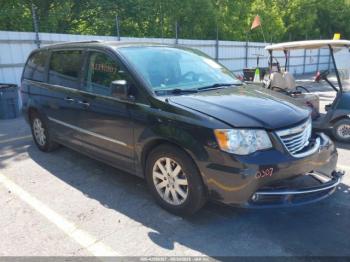 Salvage Chrysler Town & Country