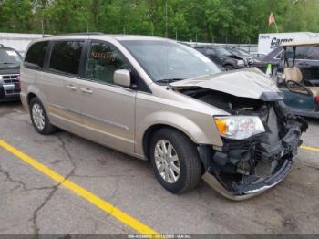  Salvage Chrysler Town & Country