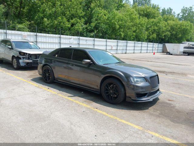  Salvage Chrysler 300
