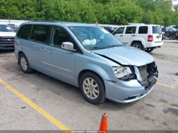  Salvage Chrysler Town & Country
