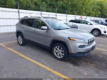  Salvage Jeep Cherokee