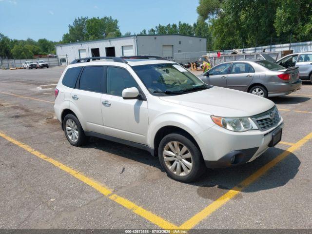  Salvage Subaru Forester