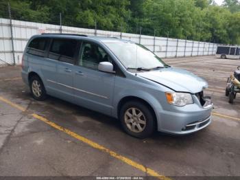  Salvage Chrysler Town & Country