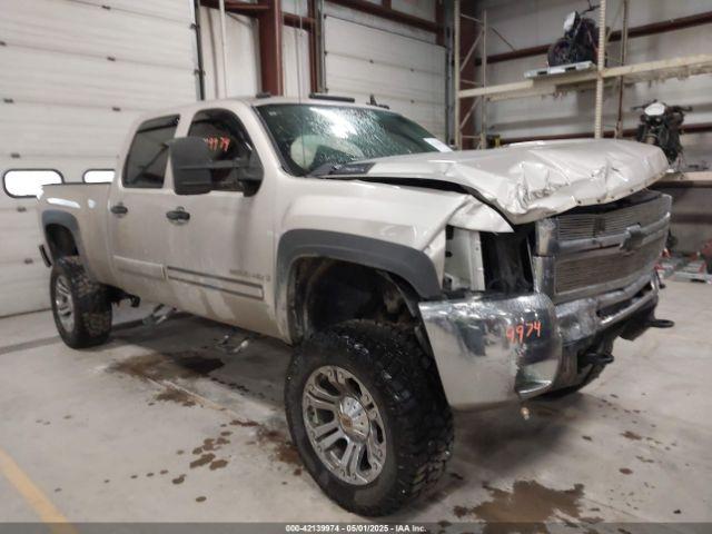  Salvage Chevrolet Silverado 2500