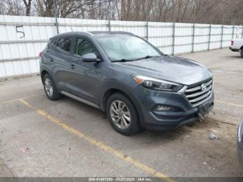  Salvage Hyundai TUCSON