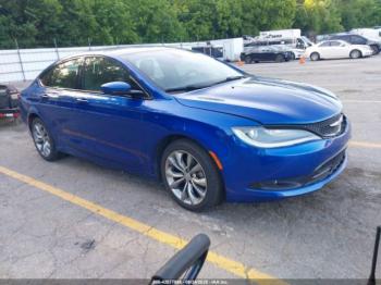  Salvage Chrysler 200