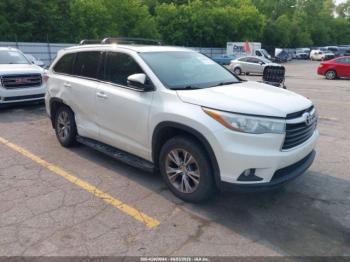  Salvage Toyota Highlander