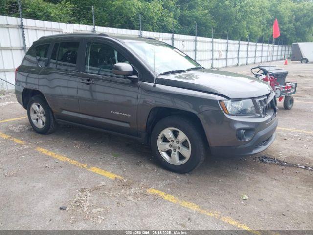  Salvage Jeep Compass