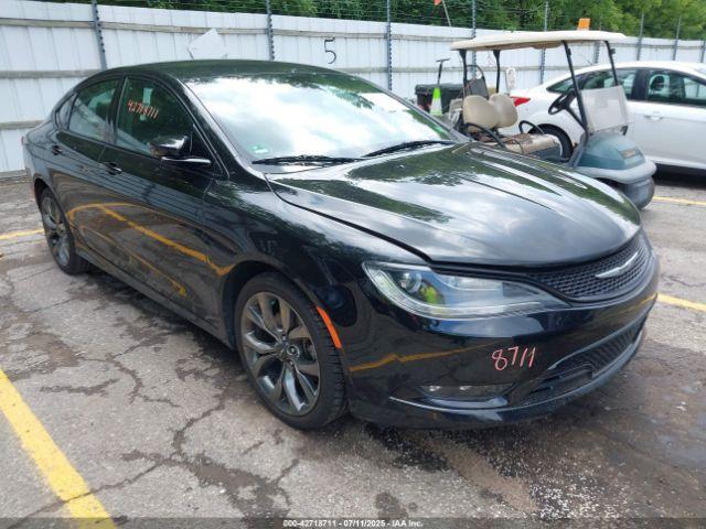  Salvage Chrysler 200