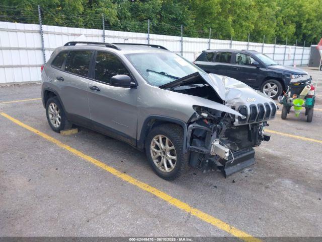  Salvage Jeep Cherokee