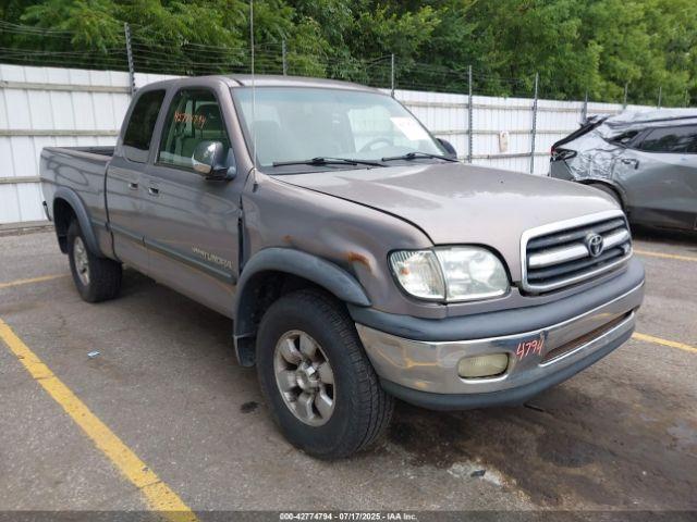  Salvage Toyota Tundra