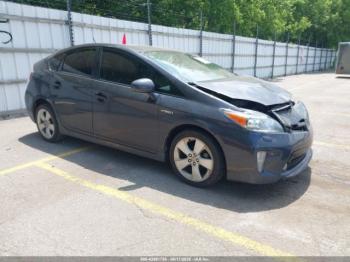  Salvage Toyota Prius