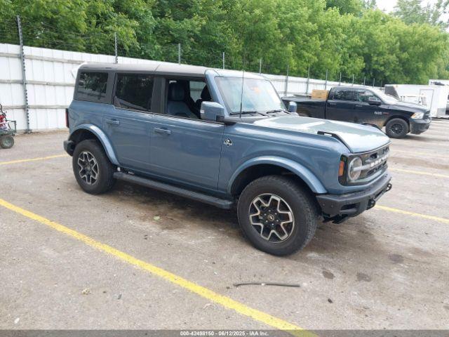  Salvage Ford Bronco