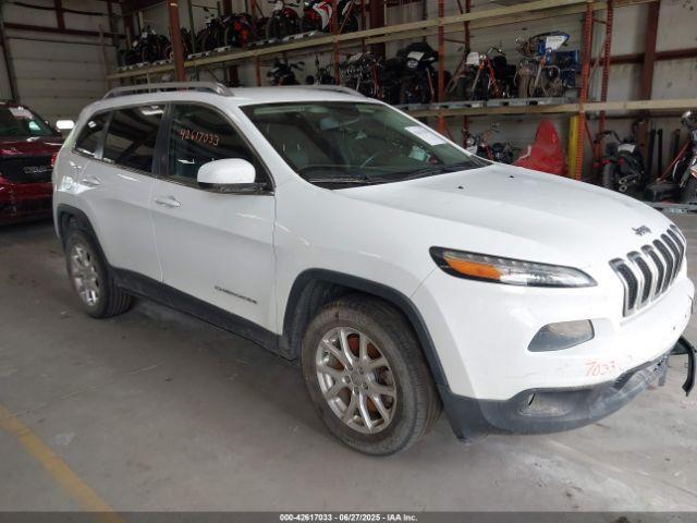  Salvage Jeep Cherokee