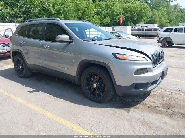  Salvage Jeep Cherokee