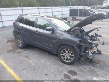  Salvage Jeep Cherokee
