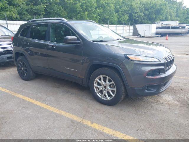  Salvage Jeep Cherokee
