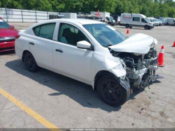 Salvage Nissan Versa