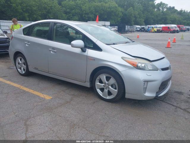  Salvage Toyota Prius