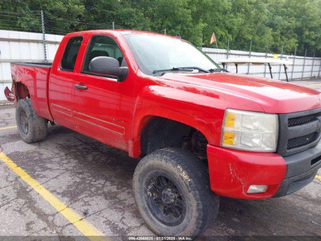  Salvage Chevrolet Silverado 1500