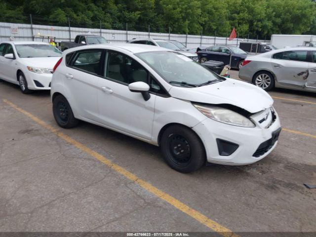  Salvage Ford Fiesta