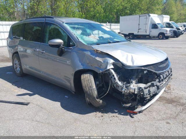  Salvage Chrysler Pacifica