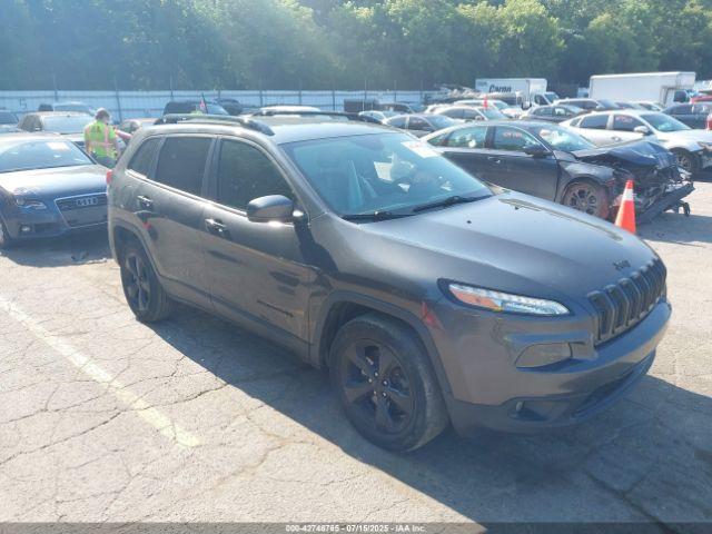  Salvage Jeep Cherokee