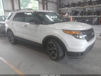  Salvage Ford Explorer