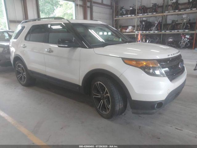  Salvage Ford Explorer