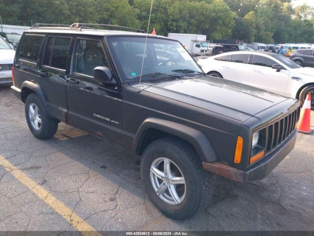  Salvage Jeep Cherokee