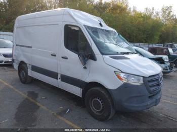  Salvage Mercedes-Benz Sprinter 2500