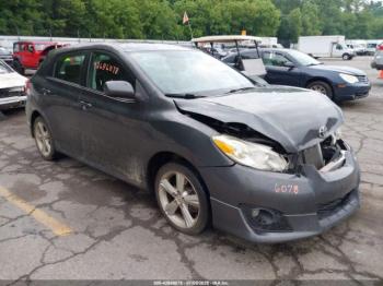  Salvage Toyota Matrix