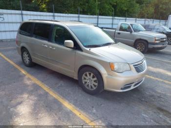  Salvage Chrysler Town & Country