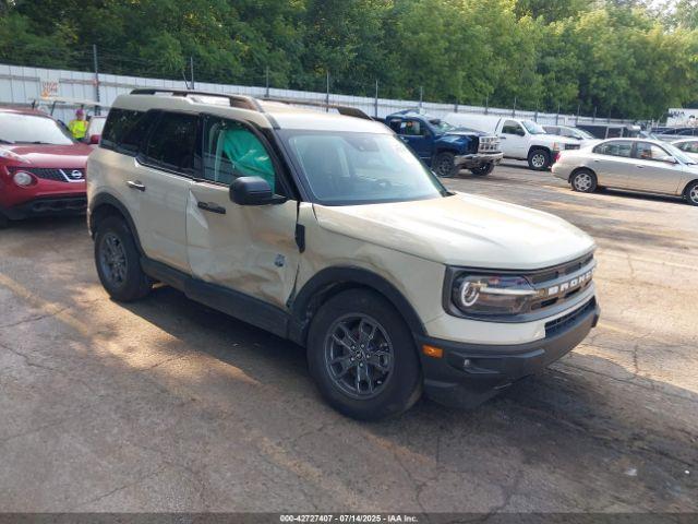  Salvage Ford Bronco
