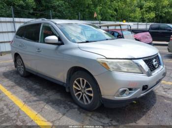  Salvage Nissan Pathfinder