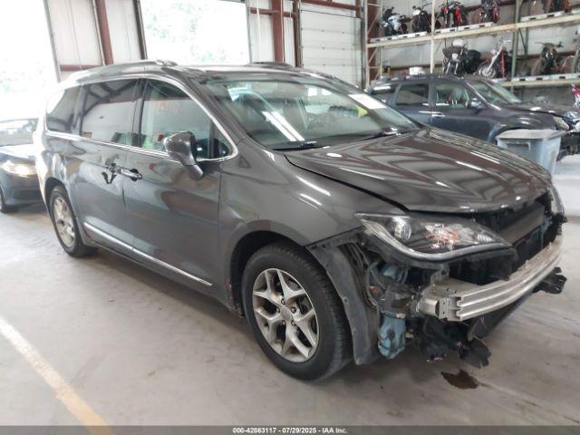  Salvage Chrysler Pacifica