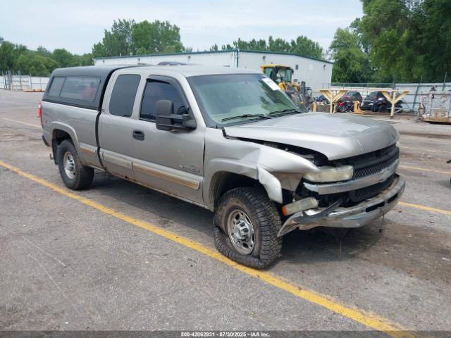  Salvage Chevrolet Silverado 2500