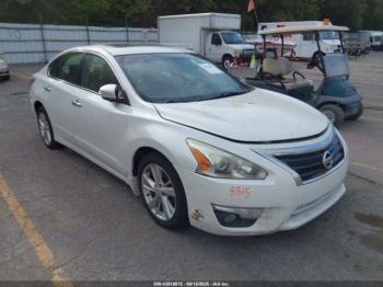  Salvage Nissan Altima