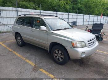  Salvage Toyota Highlander