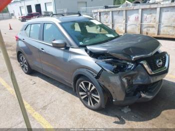  Salvage Nissan Kicks