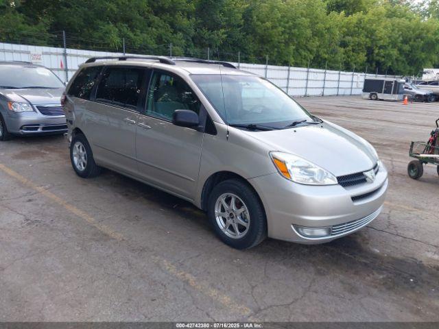  Salvage Toyota Sienna