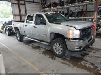  Salvage Chevrolet Silverado 2500
