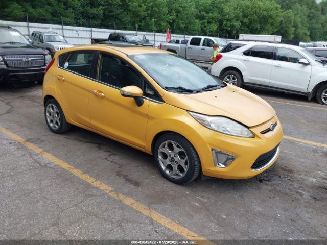  Salvage Ford Fiesta