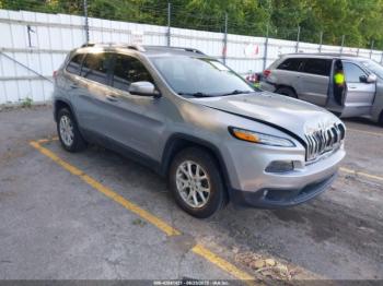  Salvage Jeep Cherokee