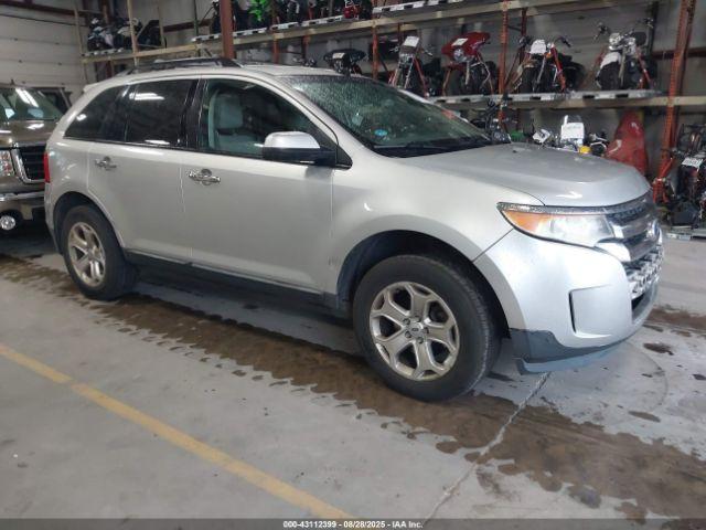  Salvage Ford Edge