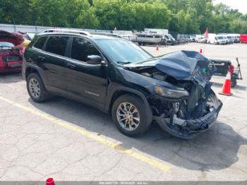 Salvage Jeep Cherokee