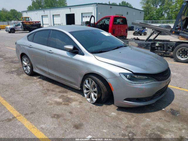  Salvage Chrysler 200