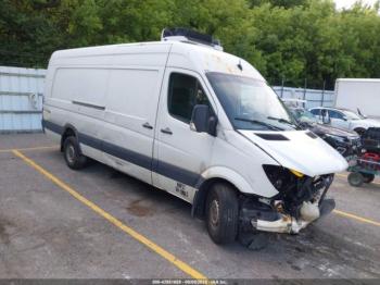  Salvage Freightliner Sprinter 2500