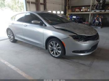  Salvage Chrysler 200
