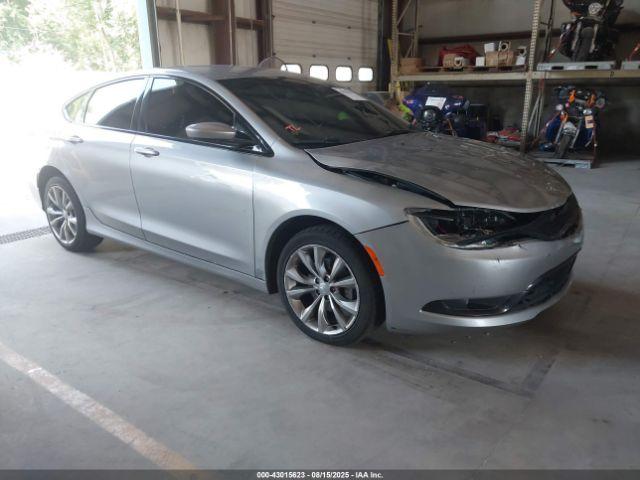  Salvage Chrysler 200